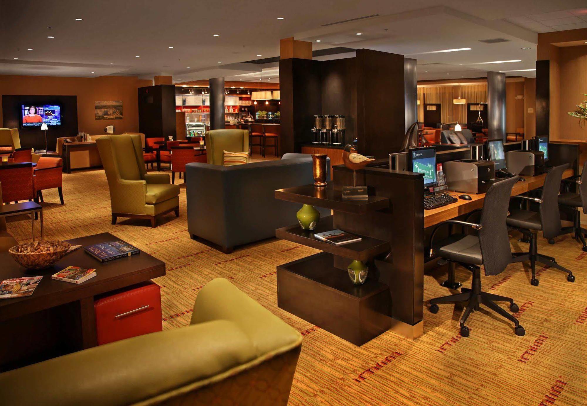 Courtyard By Marriott Stuart Exterior foto