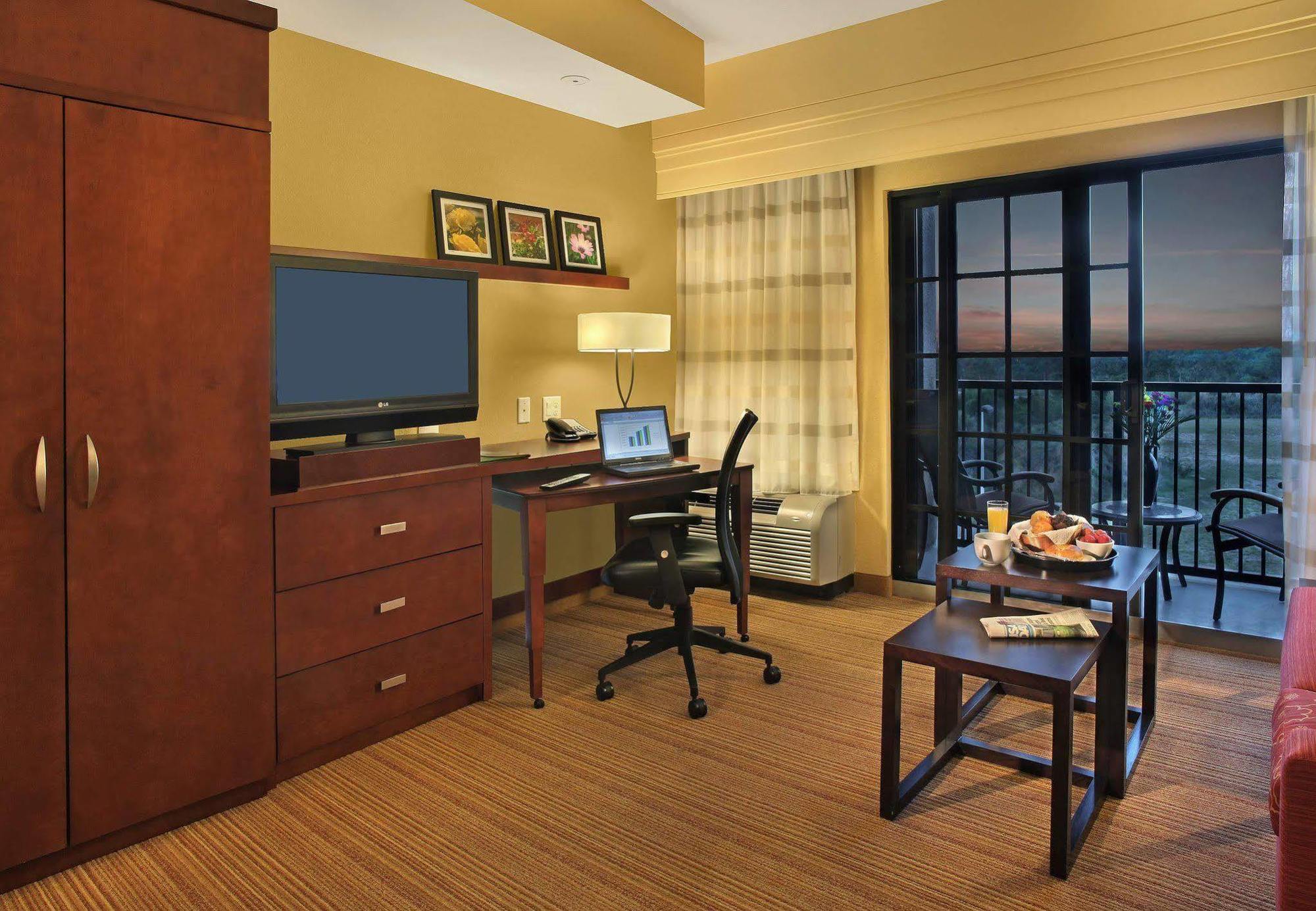 Courtyard By Marriott Stuart Exterior foto